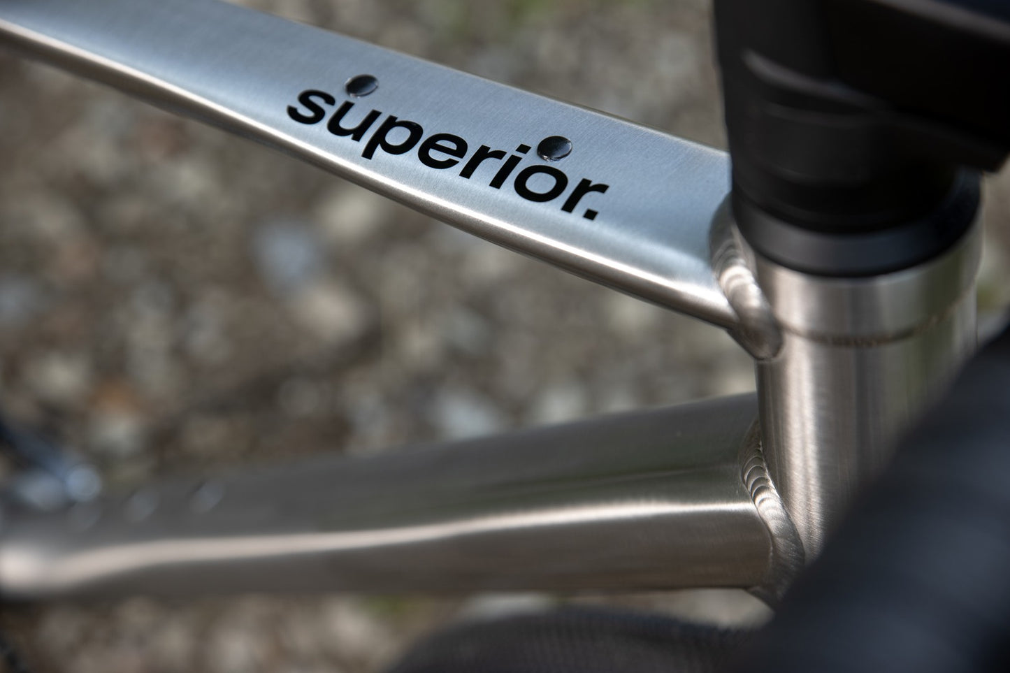 SUPERIOR XR 6.3 GR LAKKA-HARJATTU ALUMIINI
